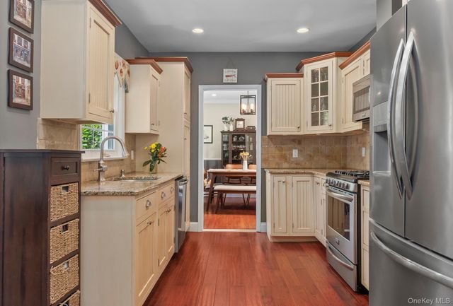 1 Colonial Drive, Mahopac, NY 10541