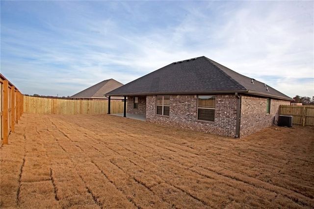 728 NW 64th Avenue, Bentonville, AR 72712