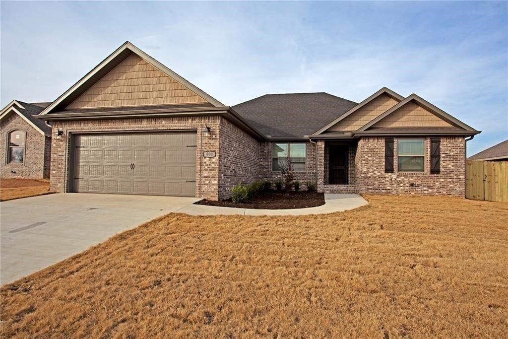 728 NW 64th Avenue, Bentonville, AR 72712