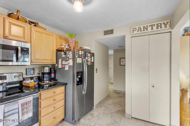 1424 N Rio Sonora, Green Valley, AZ 85614