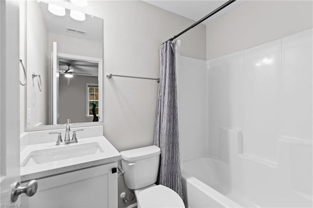 2709 Farmbrook Road, Winston-salem, NC 27103