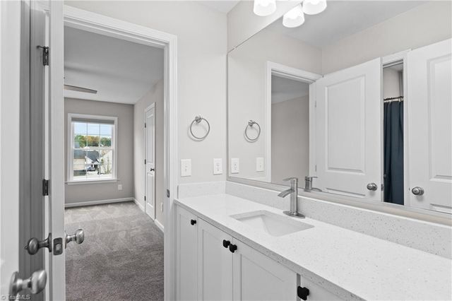 2709 Farmbrook Road, Winston-salem, NC 27103