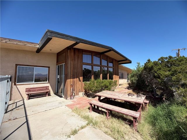 20 Hill Top Terrace, Barstow, CA 92311