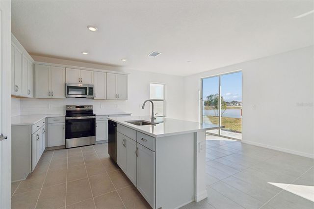 9018 OPTIMIST WAY, Palmetto, FL 34221