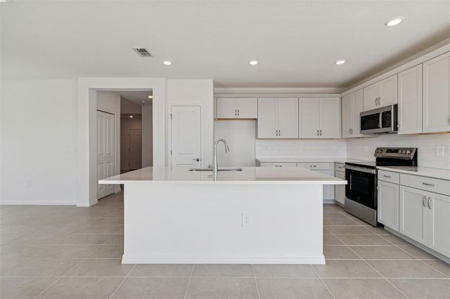 9018 OPTIMIST WAY, Palmetto, FL 34221