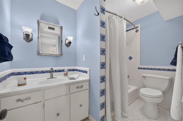 834 N ALEXANDER STREET, Mount Dora, FL 32757