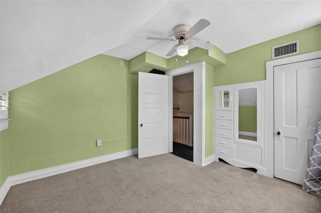 834 N ALEXANDER STREET, Mount Dora, FL 32757