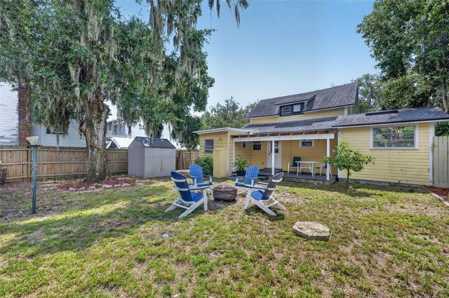 834 N ALEXANDER STREET, Mount Dora, FL 32757
