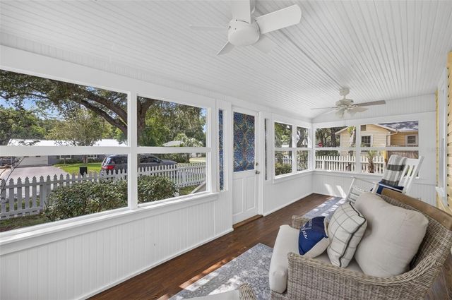 834 N ALEXANDER STREET, Mount Dora, FL 32757