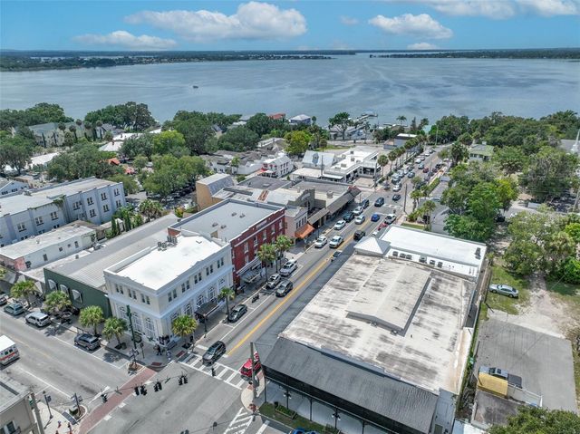 834 N ALEXANDER STREET, Mount Dora, FL 32757