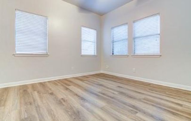 311 W Mary ST B, Austin, TX 78704
