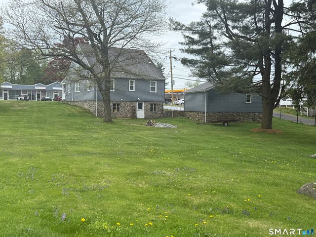 31 Waterbury Road, Prospect, CT 06712