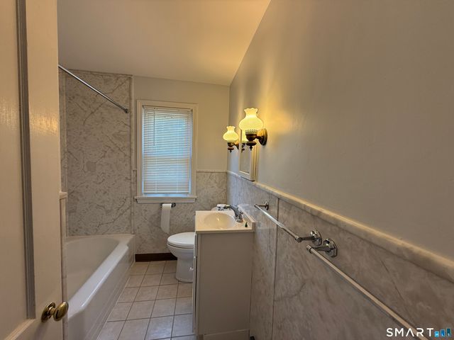 31 Waterbury Road, Prospect, CT 06712