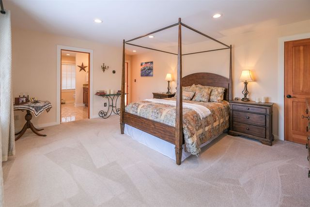 42 Deerfield Drive, Ludlow, VT 05149