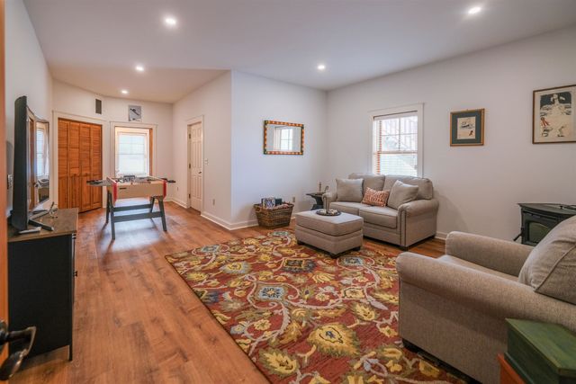 42 Deerfield Drive, Ludlow, VT 05149