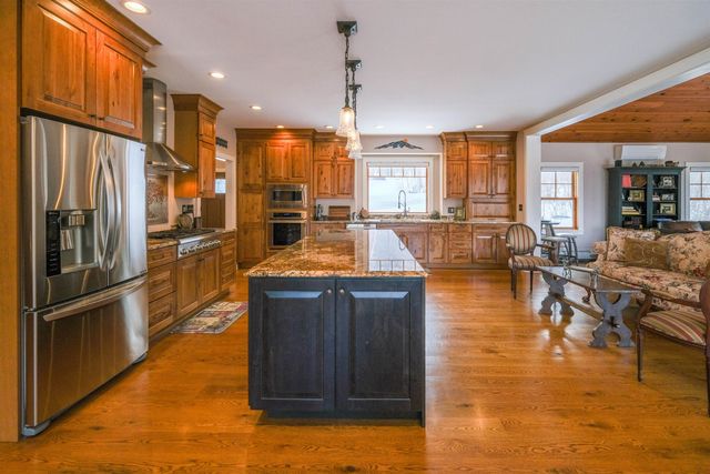 42 Deerfield Drive, Ludlow, VT 05149