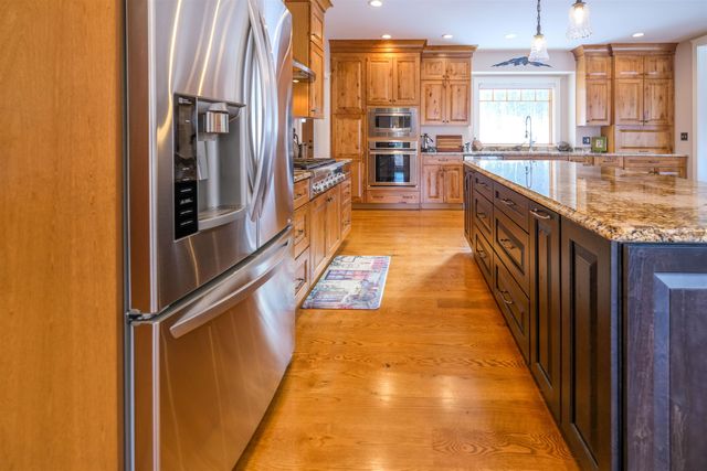 42 Deerfield Drive, Ludlow, VT 05149