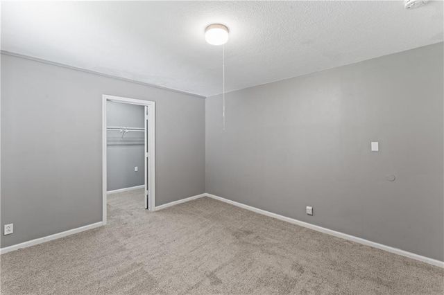 1700 Lawrence Avenue, Leavenworth, KS 66048