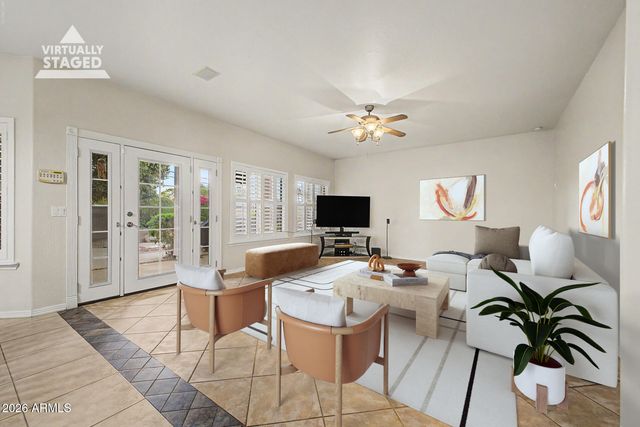 1124 N ROBIN Lane, Mesa, AZ 85213