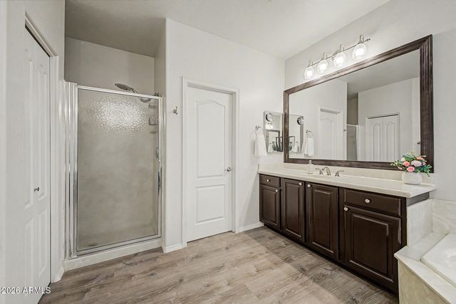 1124 N ROBIN Lane, Mesa, AZ 85213