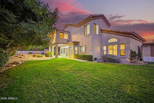 1124 N ROBIN Lane, Mesa, AZ 85213