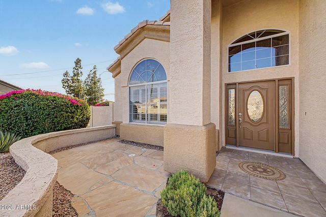 1124 N ROBIN Lane, Mesa, AZ 85213