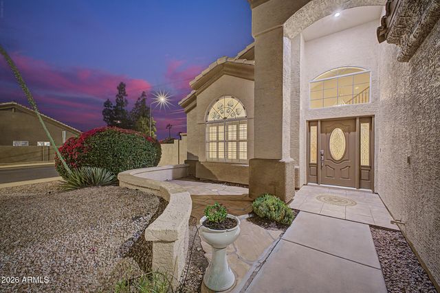 1124 N ROBIN Lane, Mesa, AZ 85213