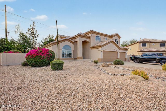 1124 N ROBIN Lane, Mesa, AZ 85213