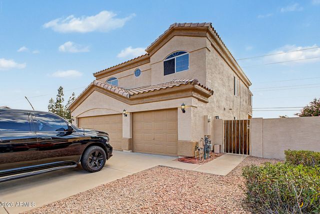 1124 N ROBIN Lane, Mesa, AZ 85213