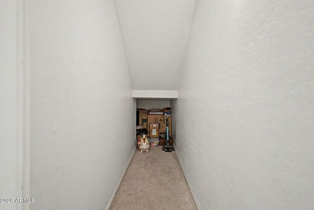 1124 N ROBIN Lane, Mesa, AZ 85213