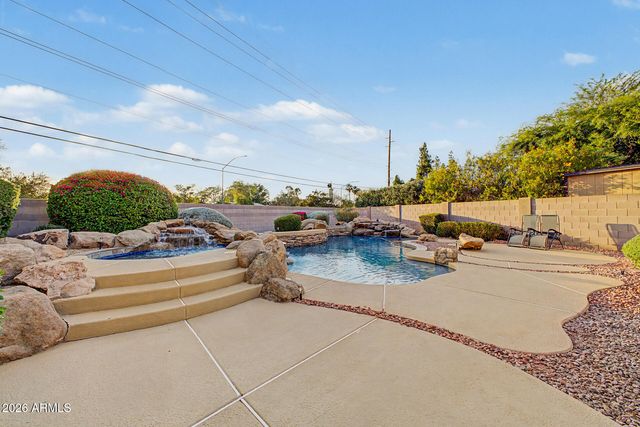 1124 N ROBIN Lane, Mesa, AZ 85213