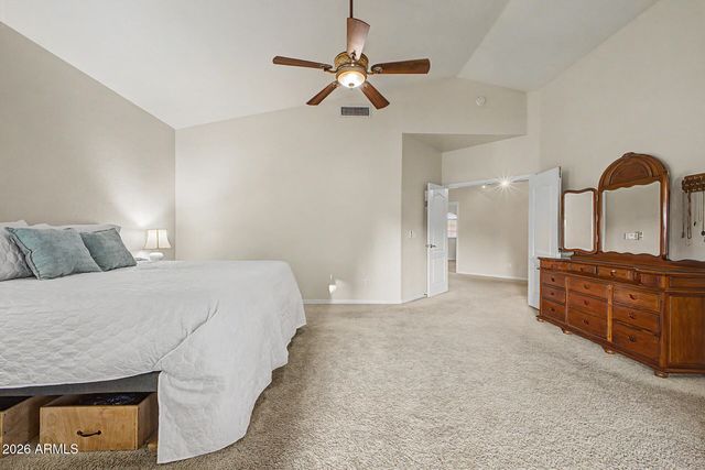 1124 N ROBIN Lane, Mesa, AZ 85213