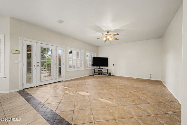 1124 N ROBIN Lane, Mesa, AZ 85213