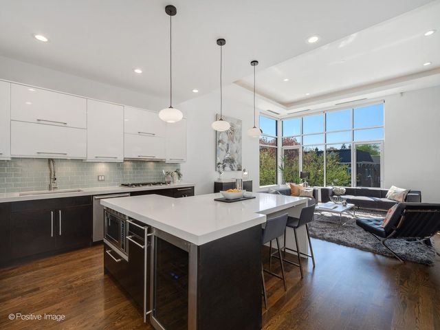 2109 N Campbell Avenue 2S, Chicago, IL 60647