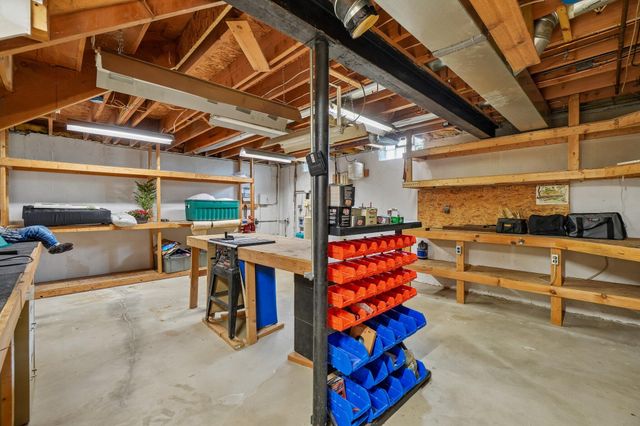 9001 N Pheasant Ridge, York Twp, MI 48176