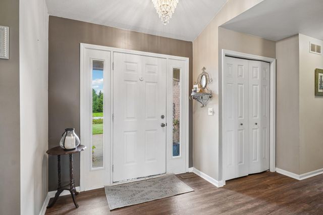 9001 N Pheasant Ridge, York Twp, MI 48176
