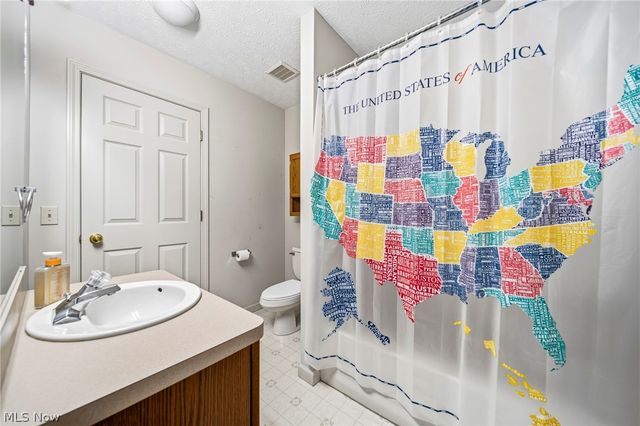 7050 Adkins Road, Mentor, OH 44060