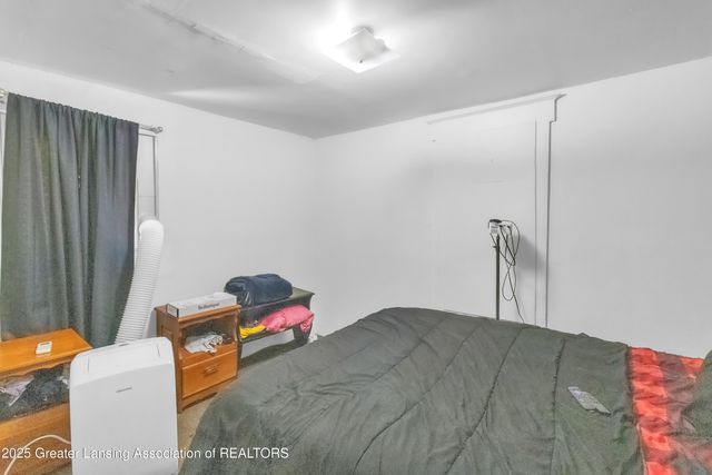 922 Dakin Street, Lansing, MI 48912