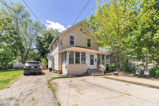 922 Dakin Street, Lansing, MI 48912