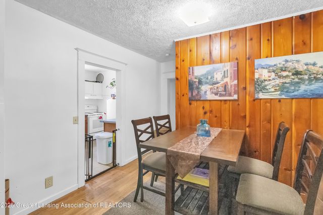 922 Dakin Street, Lansing, MI 48912