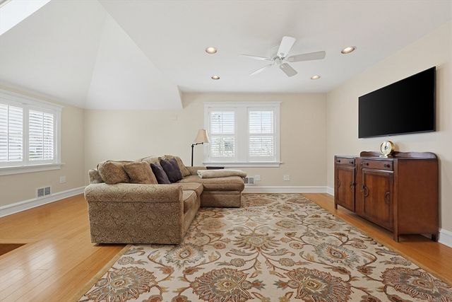 16 Coolidge Ave, Braintree, MA 02184