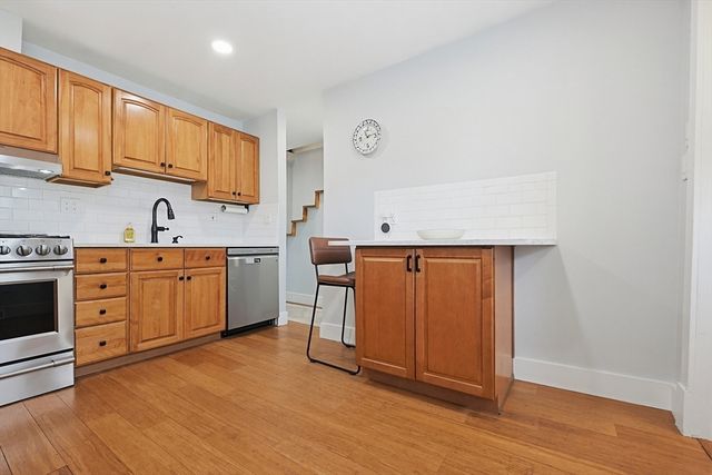 16 Coolidge Ave, Braintree, MA 02184