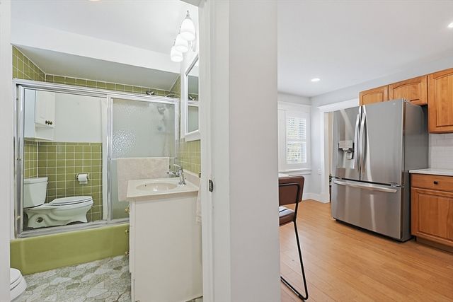 16 Coolidge Ave, Braintree, MA 02184