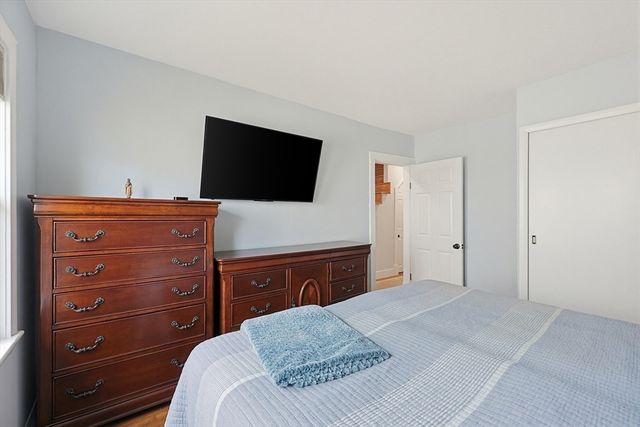 16 Coolidge Ave, Braintree, MA 02184