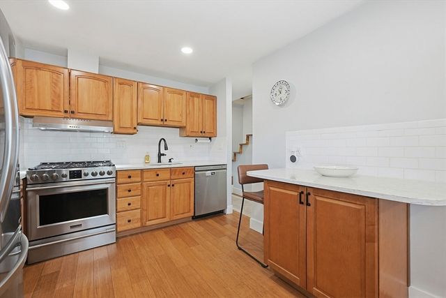 16 Coolidge Ave, Braintree, MA 02184