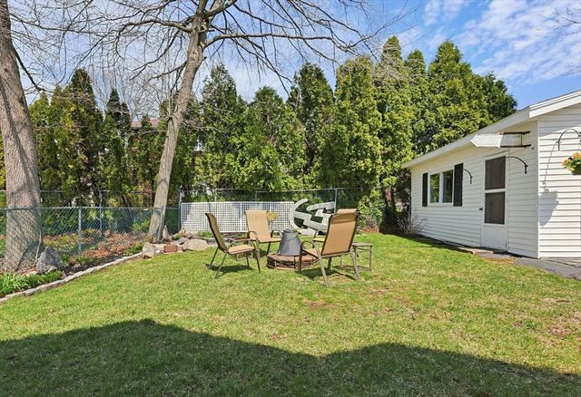 16 Coolidge Ave, Braintree, MA 02184