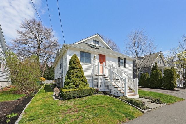 16 Coolidge Ave, Braintree, MA 02184