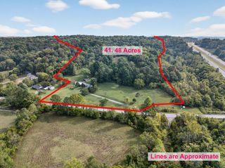 3890 Robinson Rd, Thompsons Station, TN 37179