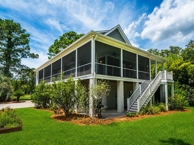 110 Feldman Court, Daniel Island, SC 29492