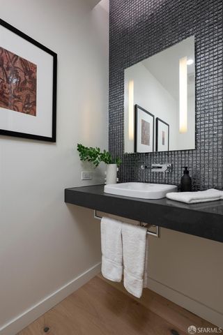 1650 Broadway Street 102, San Francisco, CA 94109